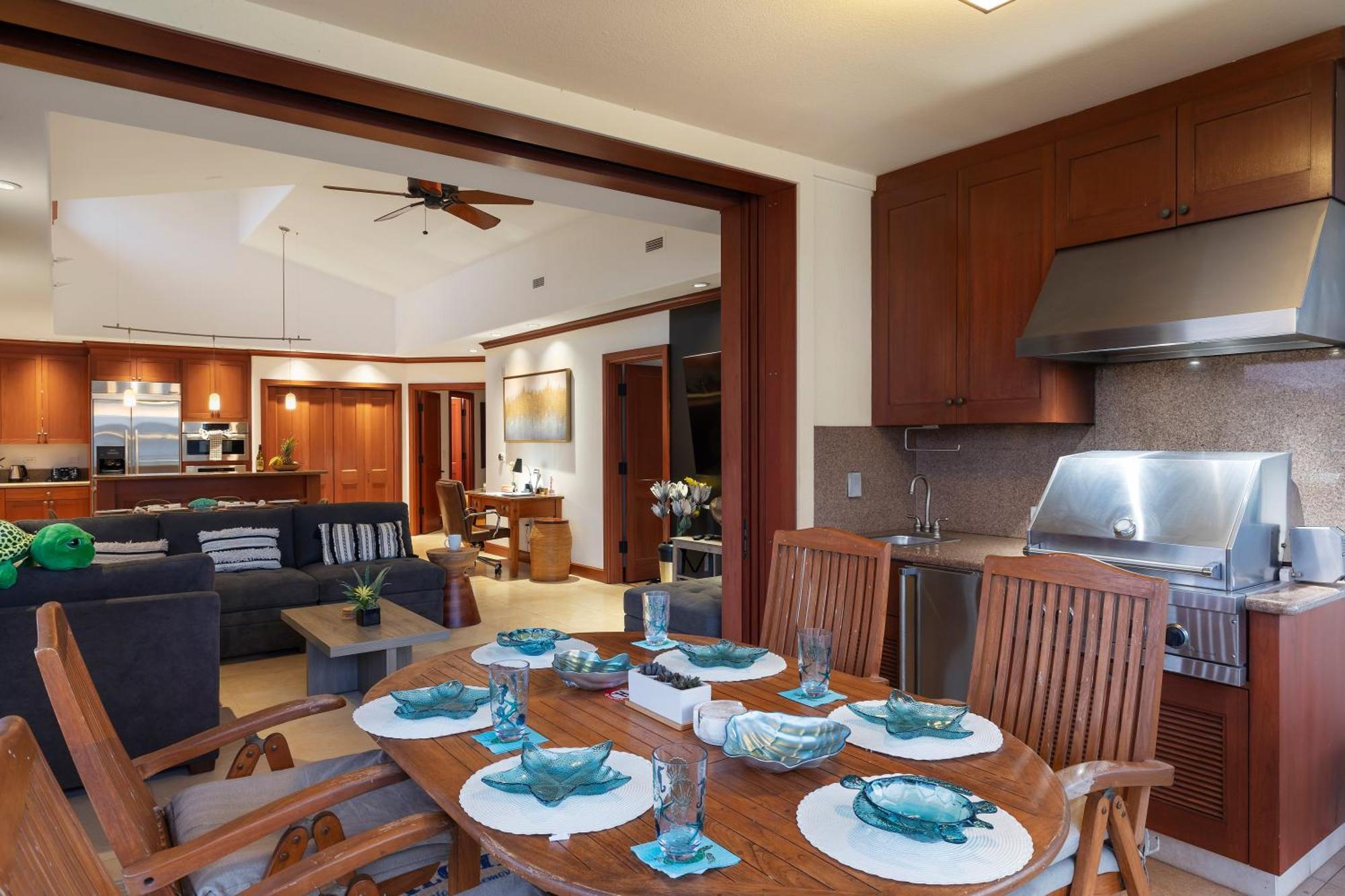Hilton Pool Pass Included, Kolea - Luxe Penthouse Holiday home *