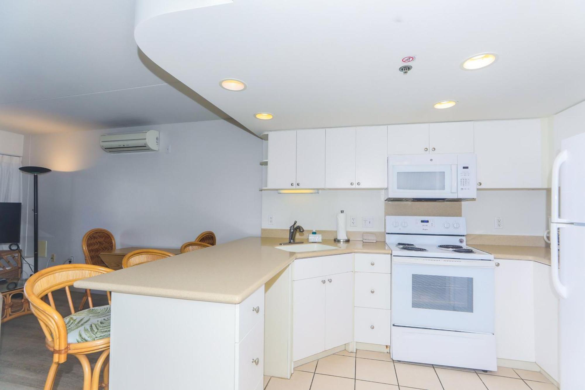 Apartment Ilikai Tower 1403 View 1br