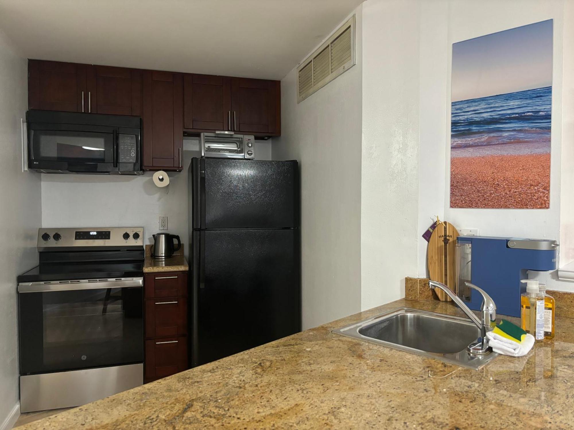 Condotel With Free Parking Wifi Ac