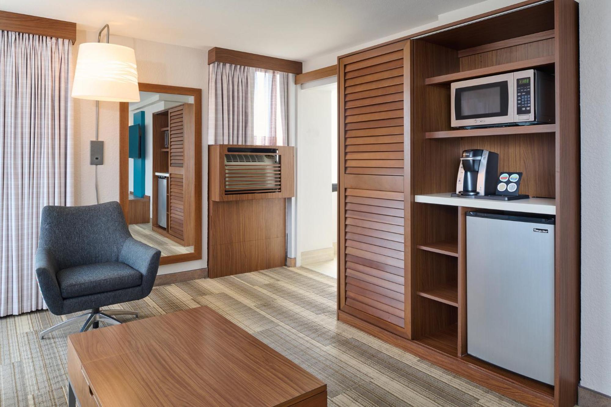 Resort Holiday Express Waikiki By Ihg