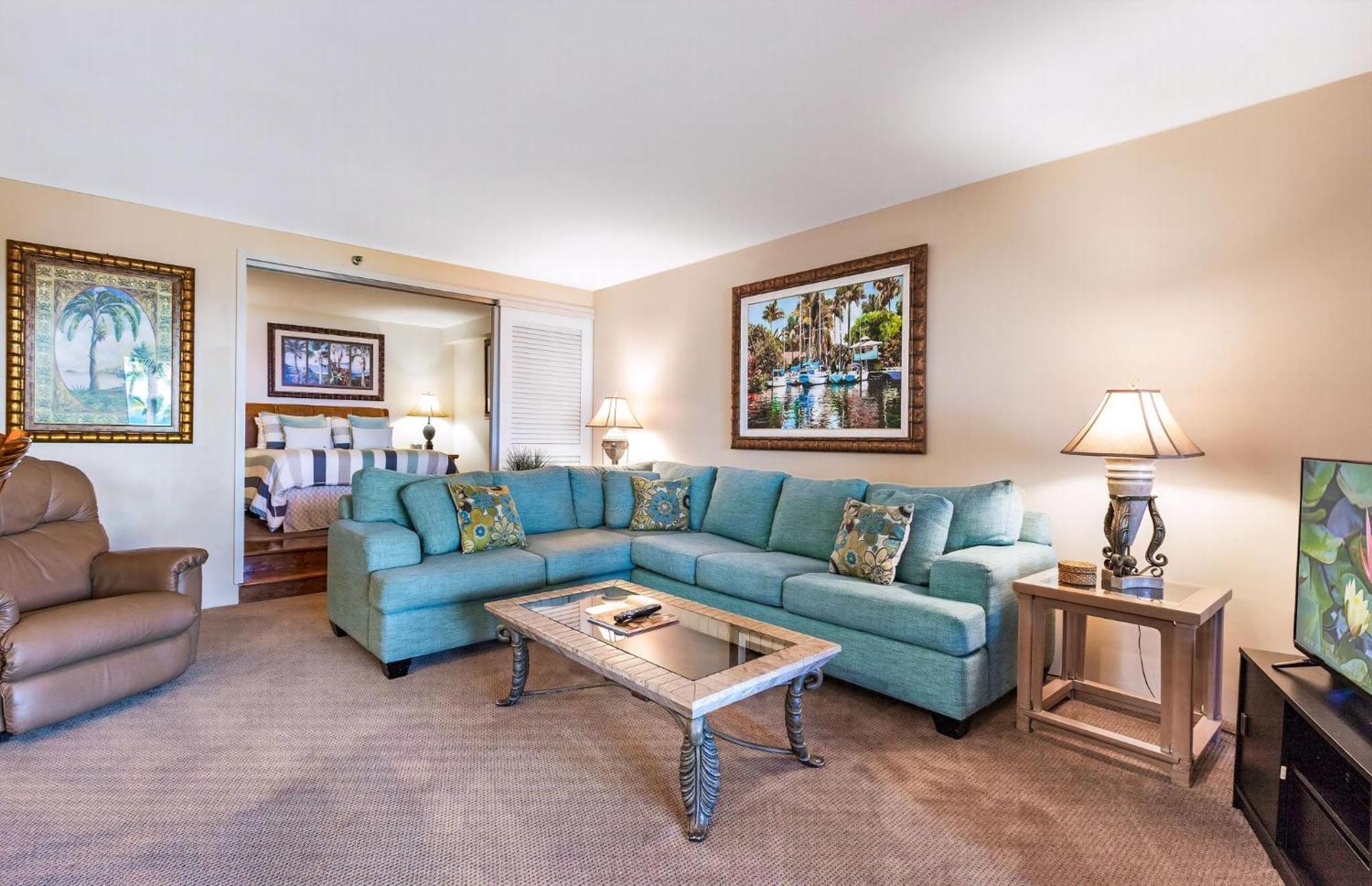 The Kaanapali Alii By Maui Lahaina