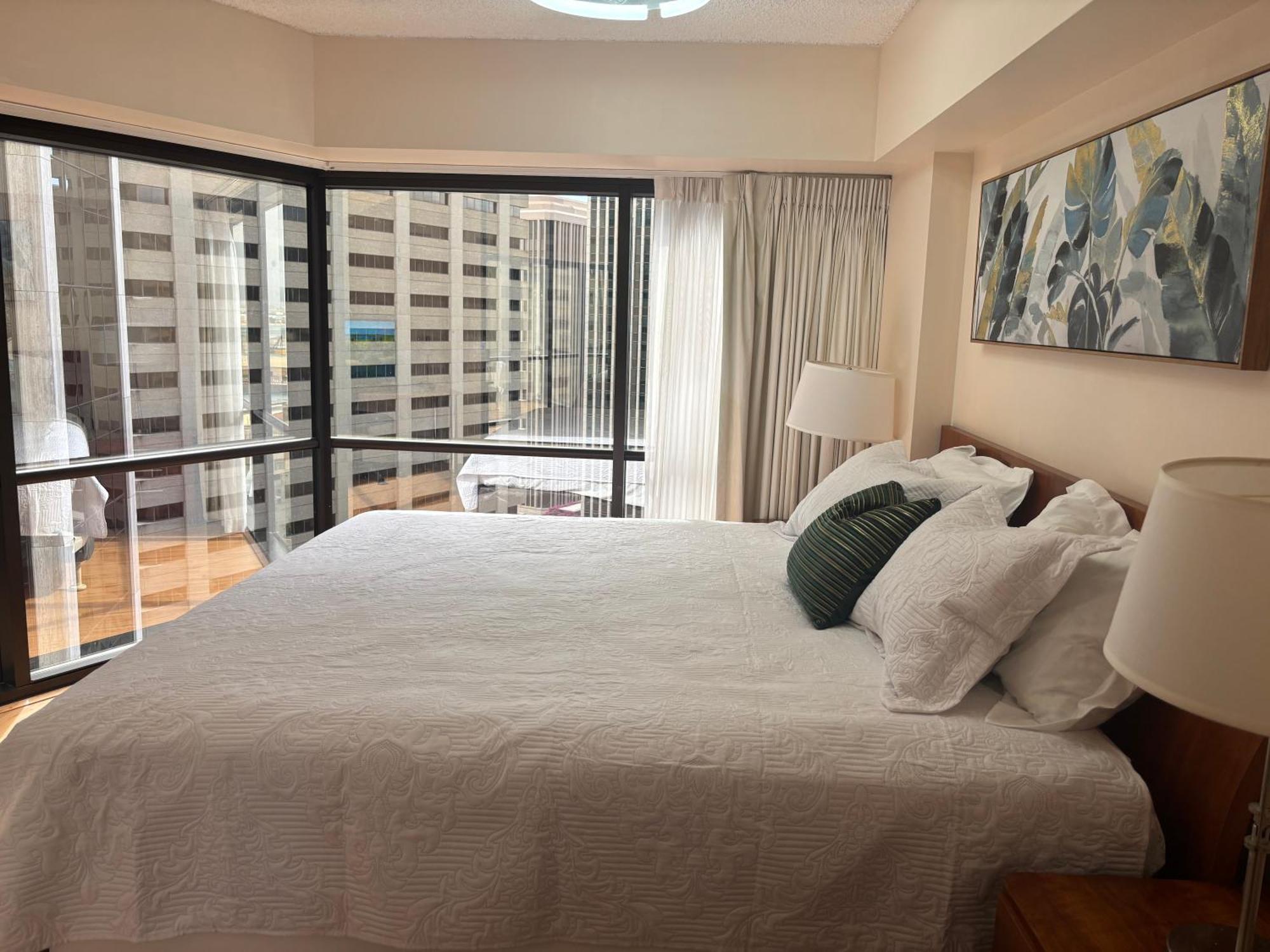 Condotel With Free Parking Wifi Ac Apartment Honolulu