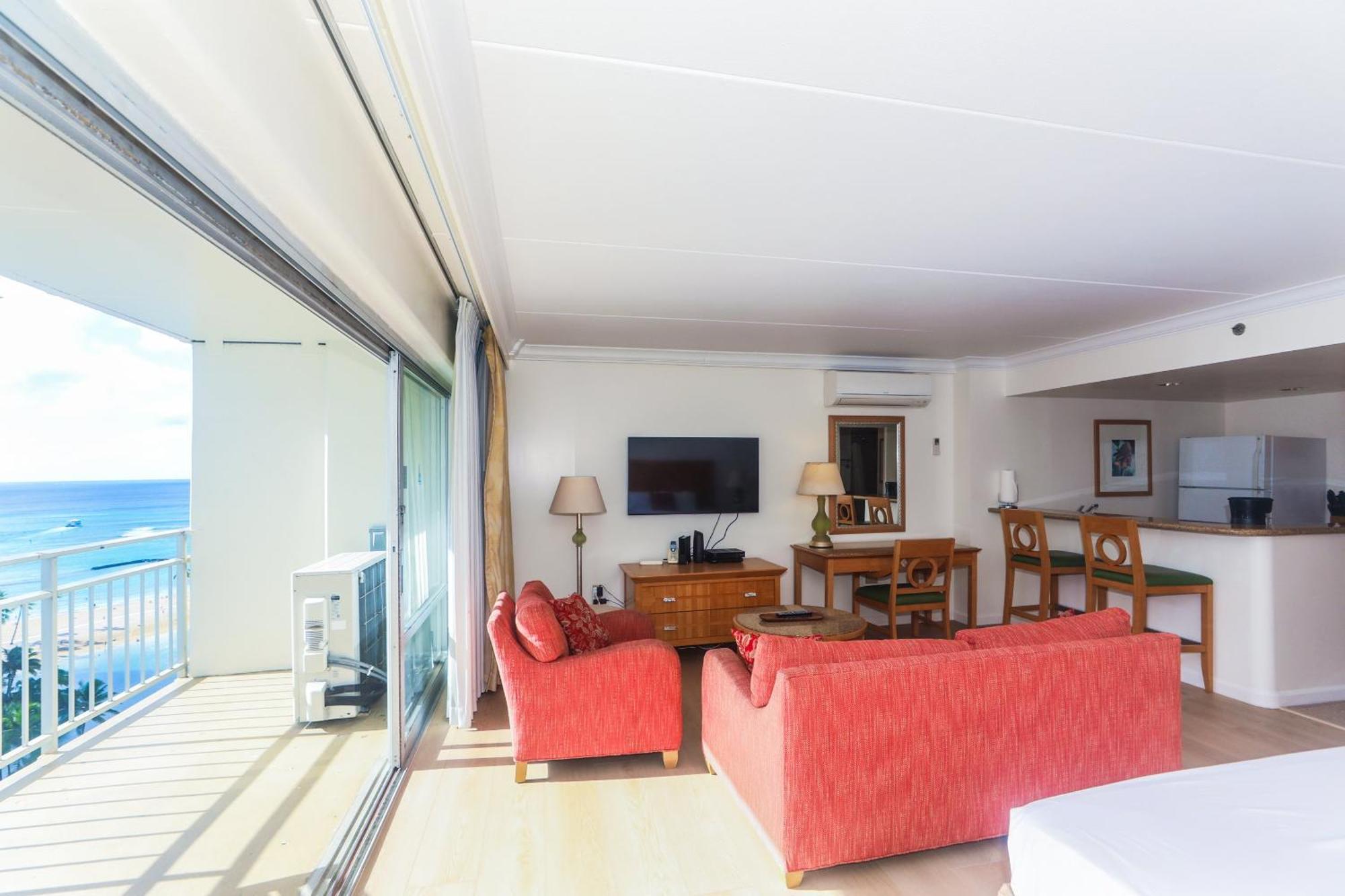 Ilikai Tower 1628 Lagoon View 1br Apartment