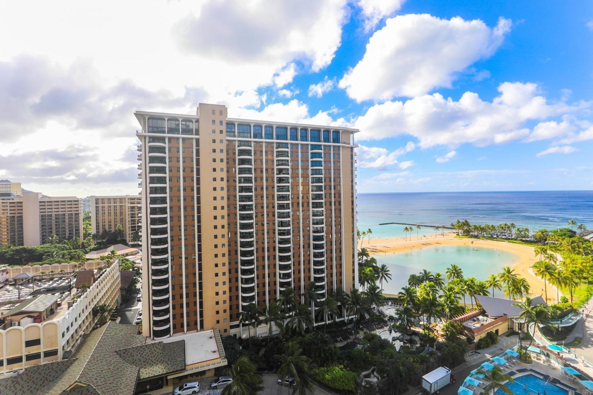 Ilikai Tower 1628 Lagoon View 1br Apartment *
