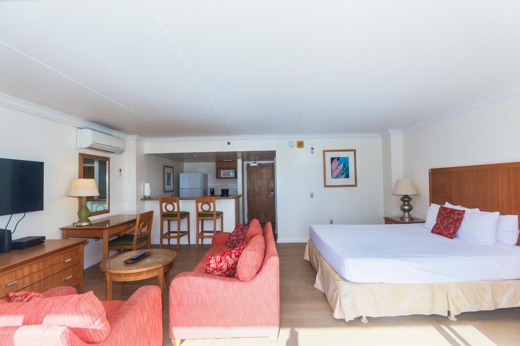 Ilikai Tower 1628 Lagoon View 1br