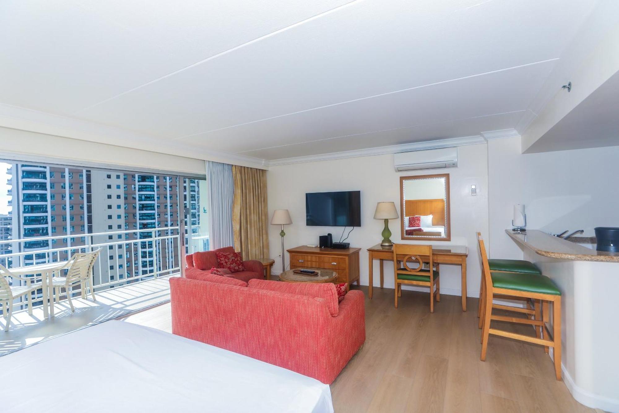 Ilikai Tower 1628 Lagoon View 1br Apartment
