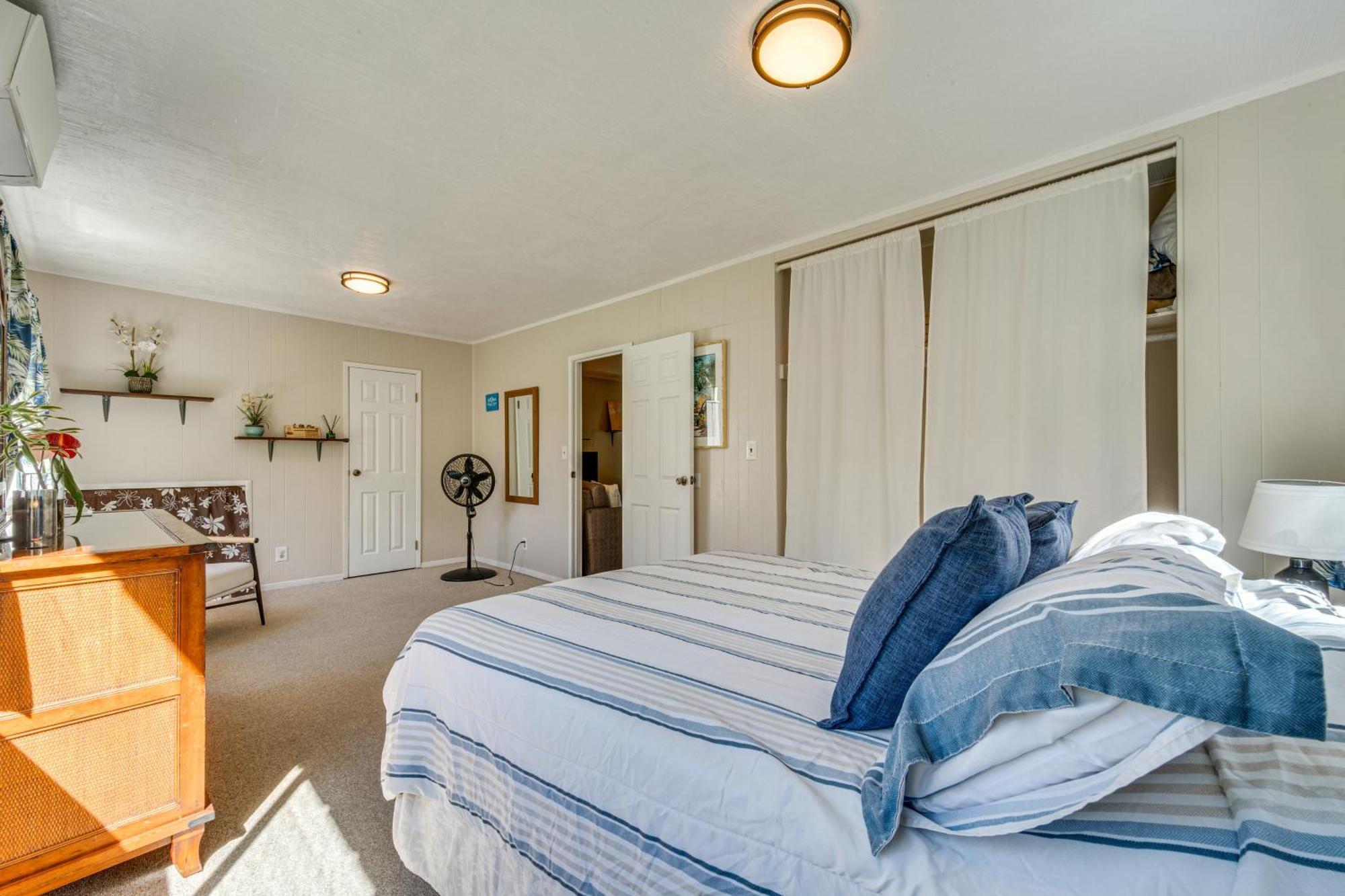 On Beautiful Acre With Pool And Deck! Apartment