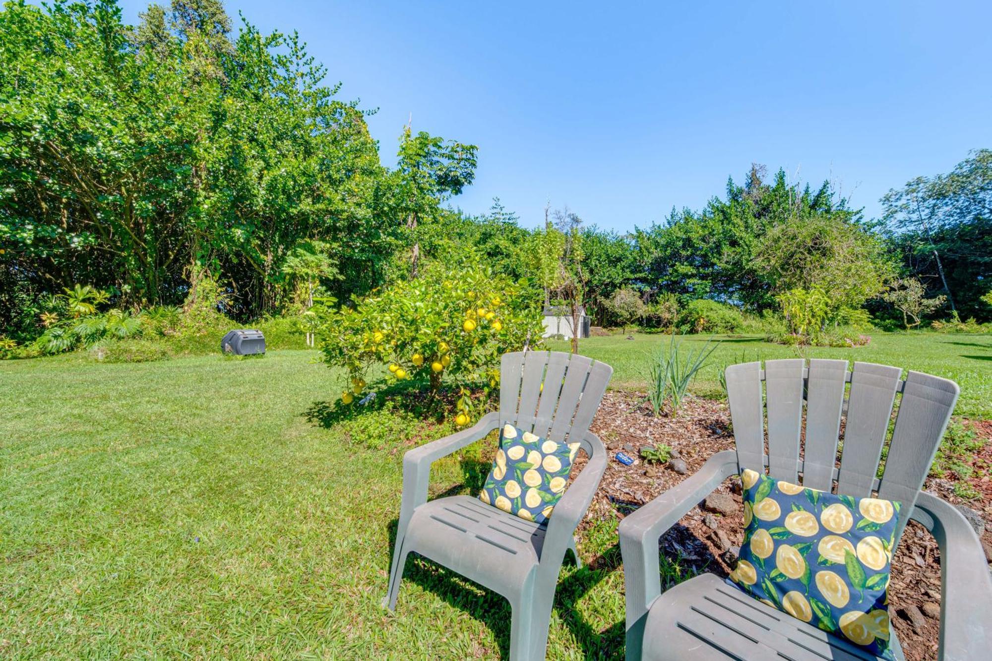 Apartment On Beautiful Acre With Pool And Deck!
