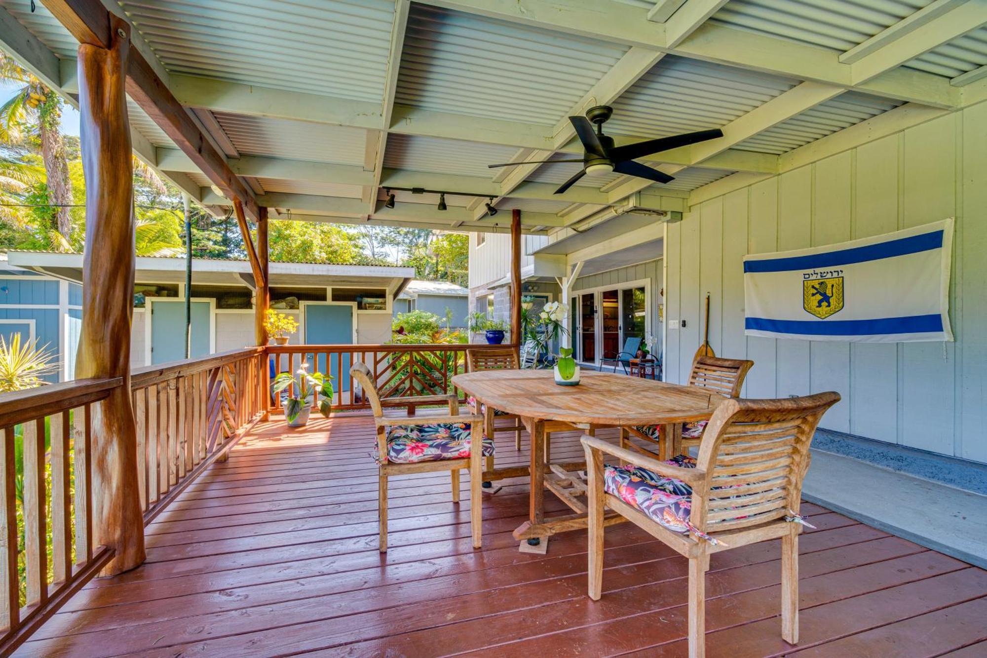 Apartment On Beautiful Acre With Pool And Deck! *