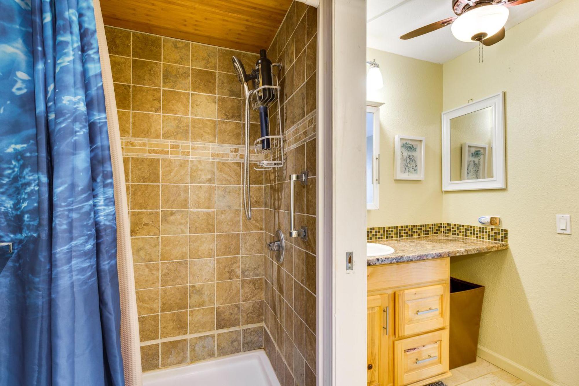 Tropical Escape Less Than 7 Mi To Keauhou Bay! Apartment *