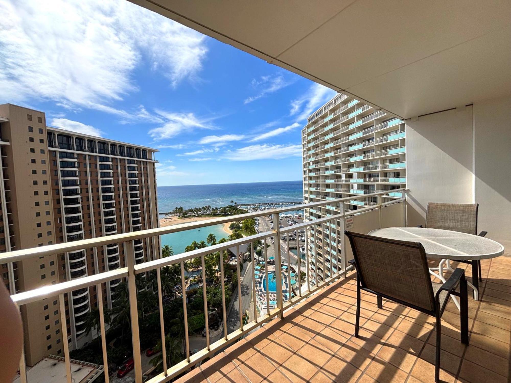 Ilikai 1822-2br2ba Modern Unit With Ocean &harbor Views No Fees Holiday home