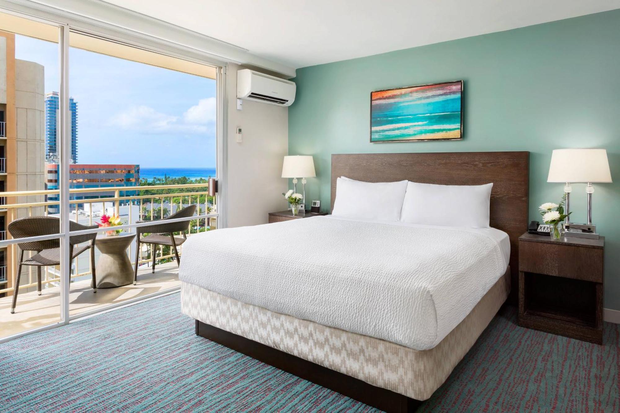 Courtyard By Marriott Waikiki 4*