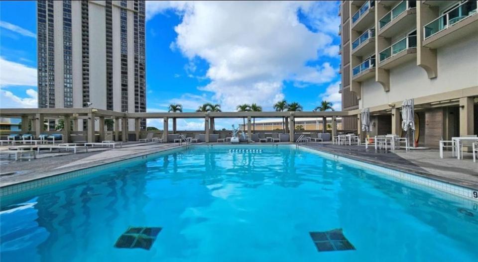Ala Moana By Final Form