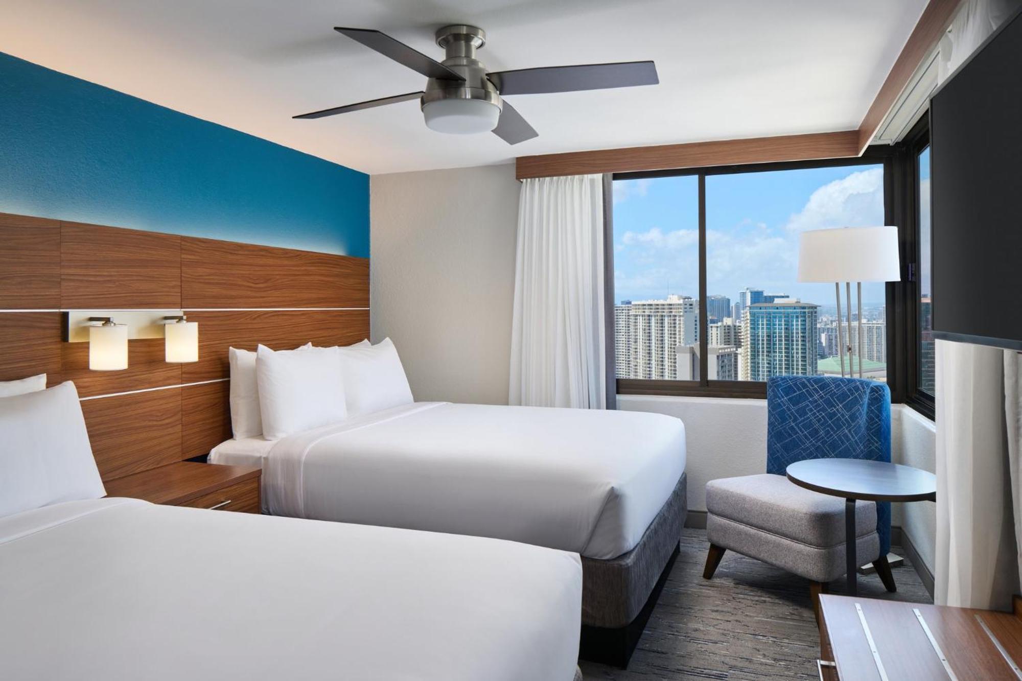 Holiday Express Waikiki By Ihg Resort