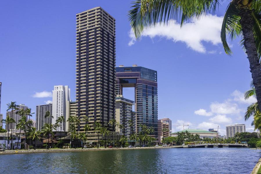 Hawaiian Monarch Penthouse 401 By Hawaii Ocean Club Honolulu