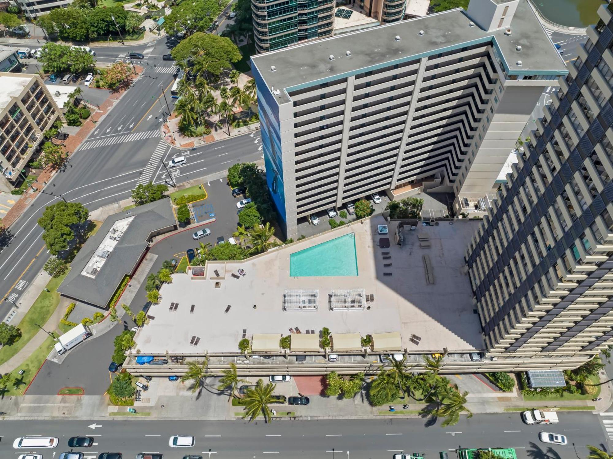 Hawaiian Monarch Penthouse 401 By Hawaii Ocean Club Apartment *
