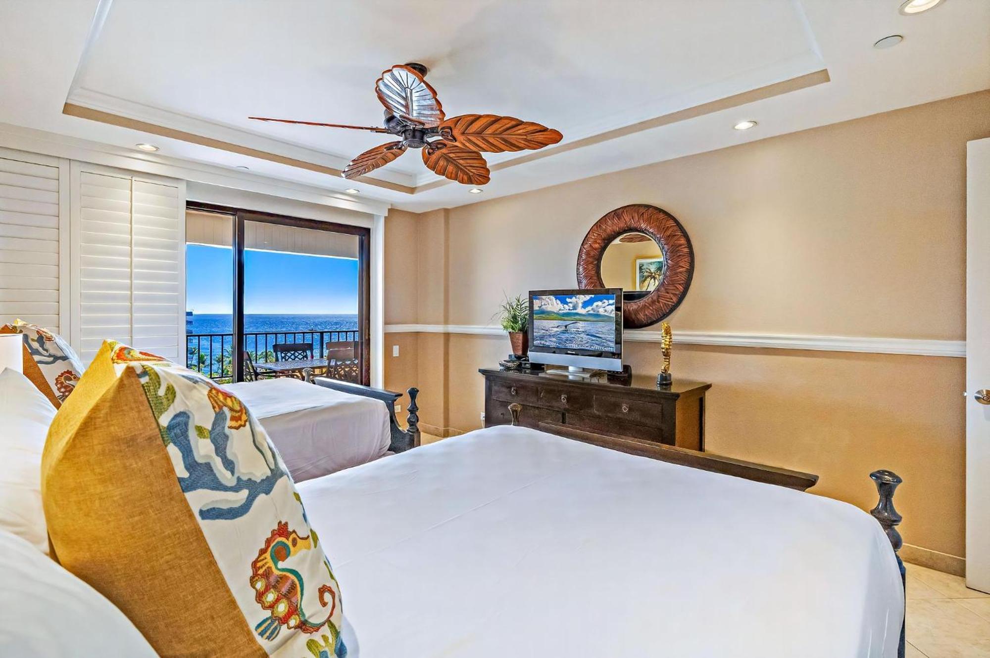 The Kaanapali Alii By Maui Lahaina