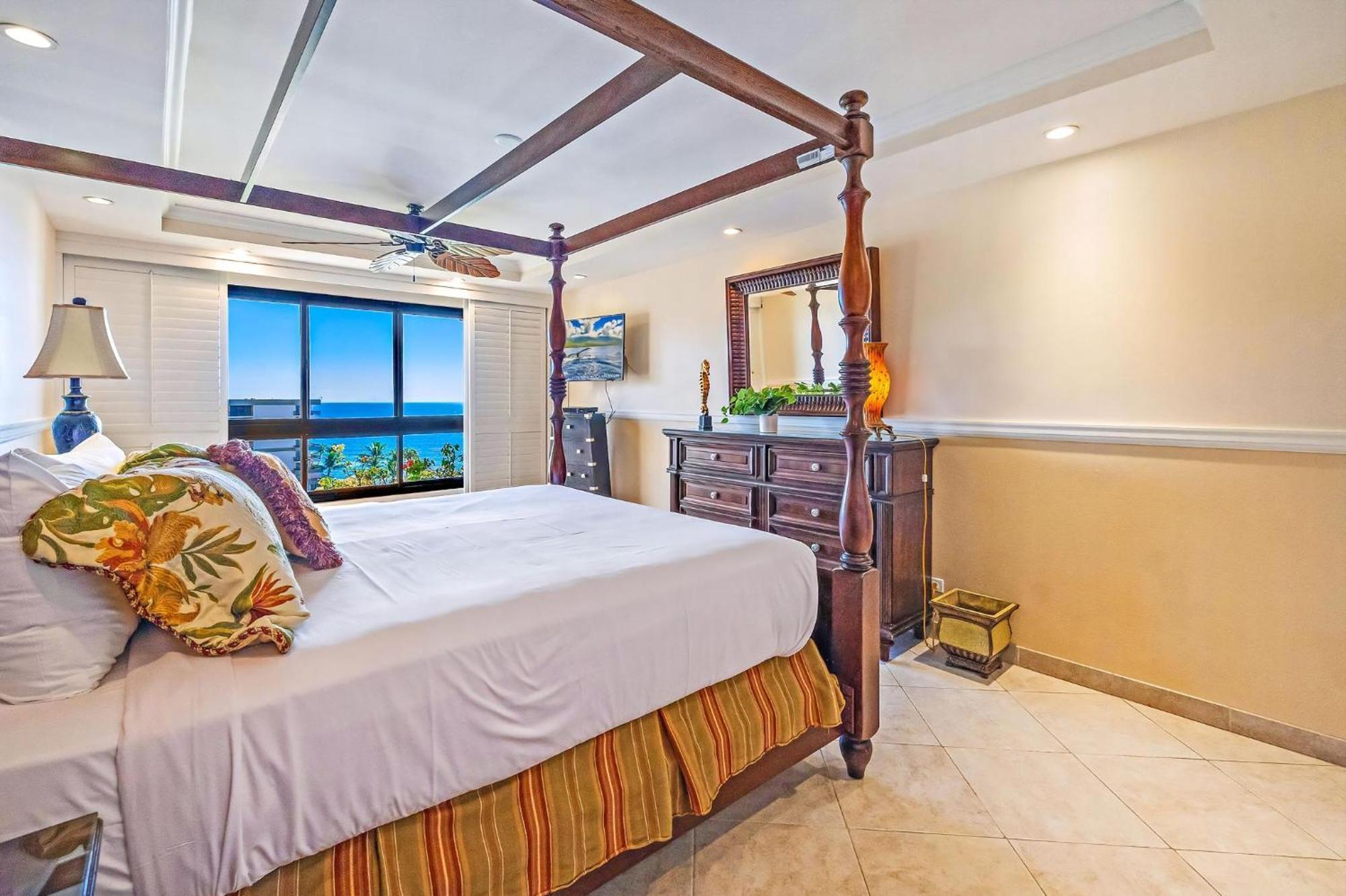 The Kaanapali Alii By Maui Lahaina