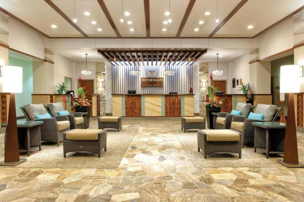 Club Wyndham At Waikiki Beach Walk