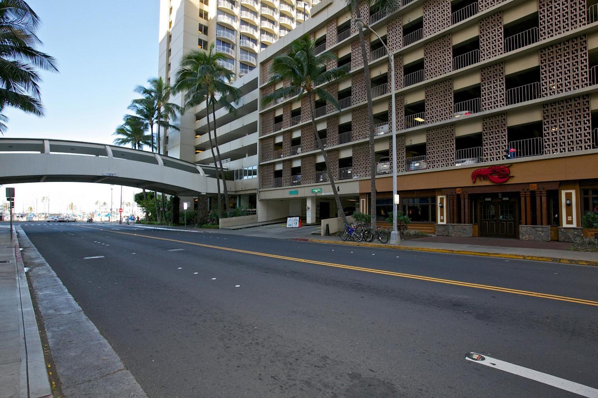 Apartment Ilikai Marina 382 Yacht Harbor View 1br Honolulu
