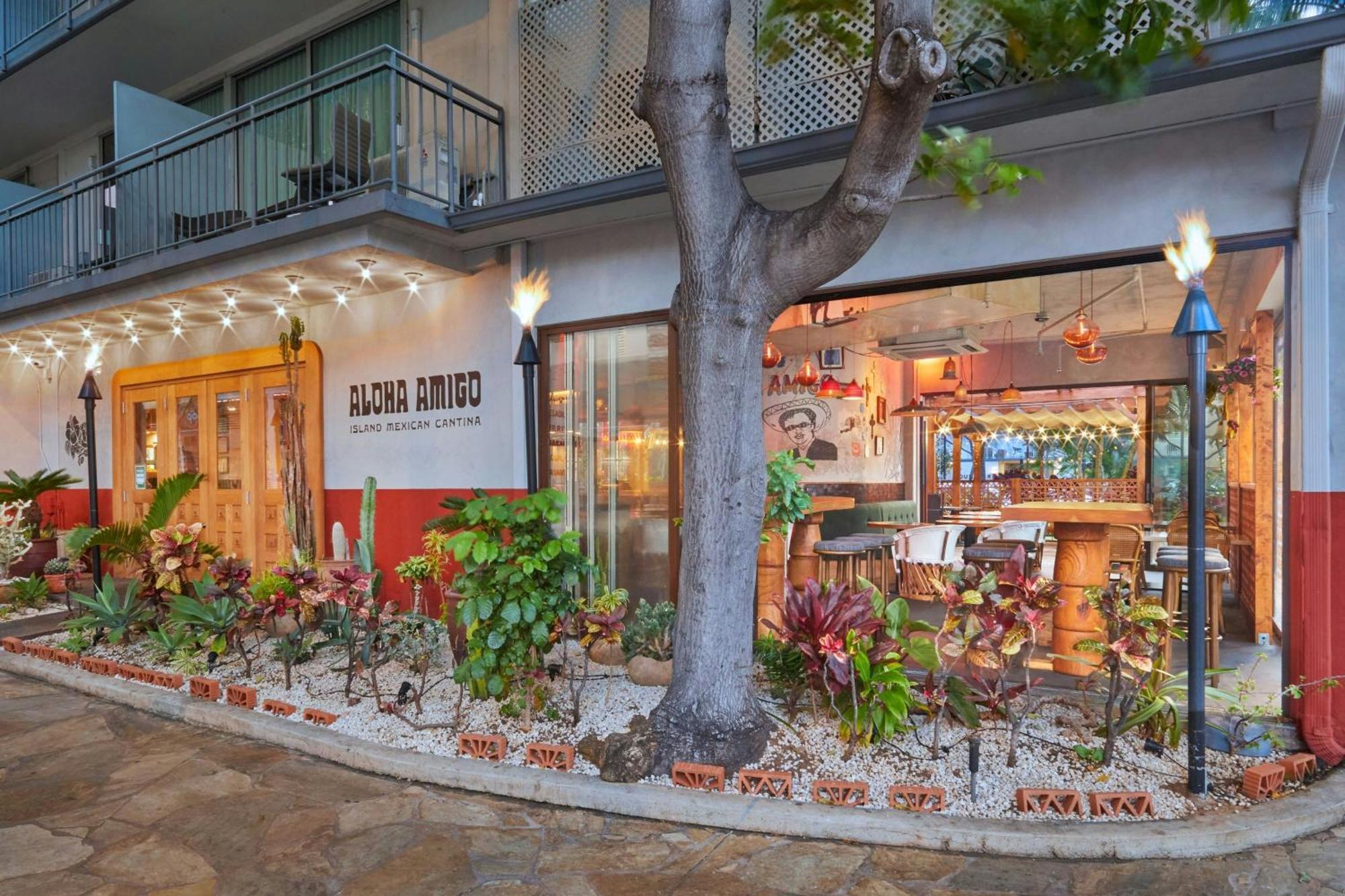 Courtyard By Marriott Waikiki Hotel 4*