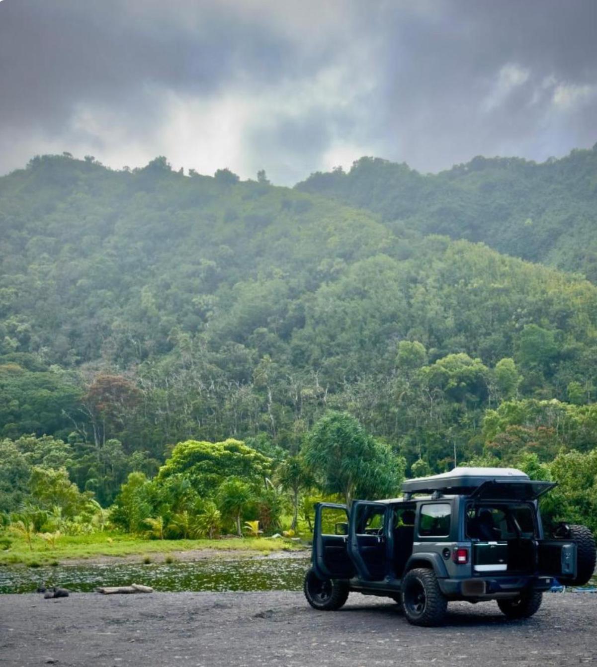 Embark On A Journey Through Maui With Aloha Glamp's Jeep And Rooftop Tent Allows To Discover Diverse Campgrounds, Unveiling The Island's Beauty From Unique Perspectives Each Day * Paia