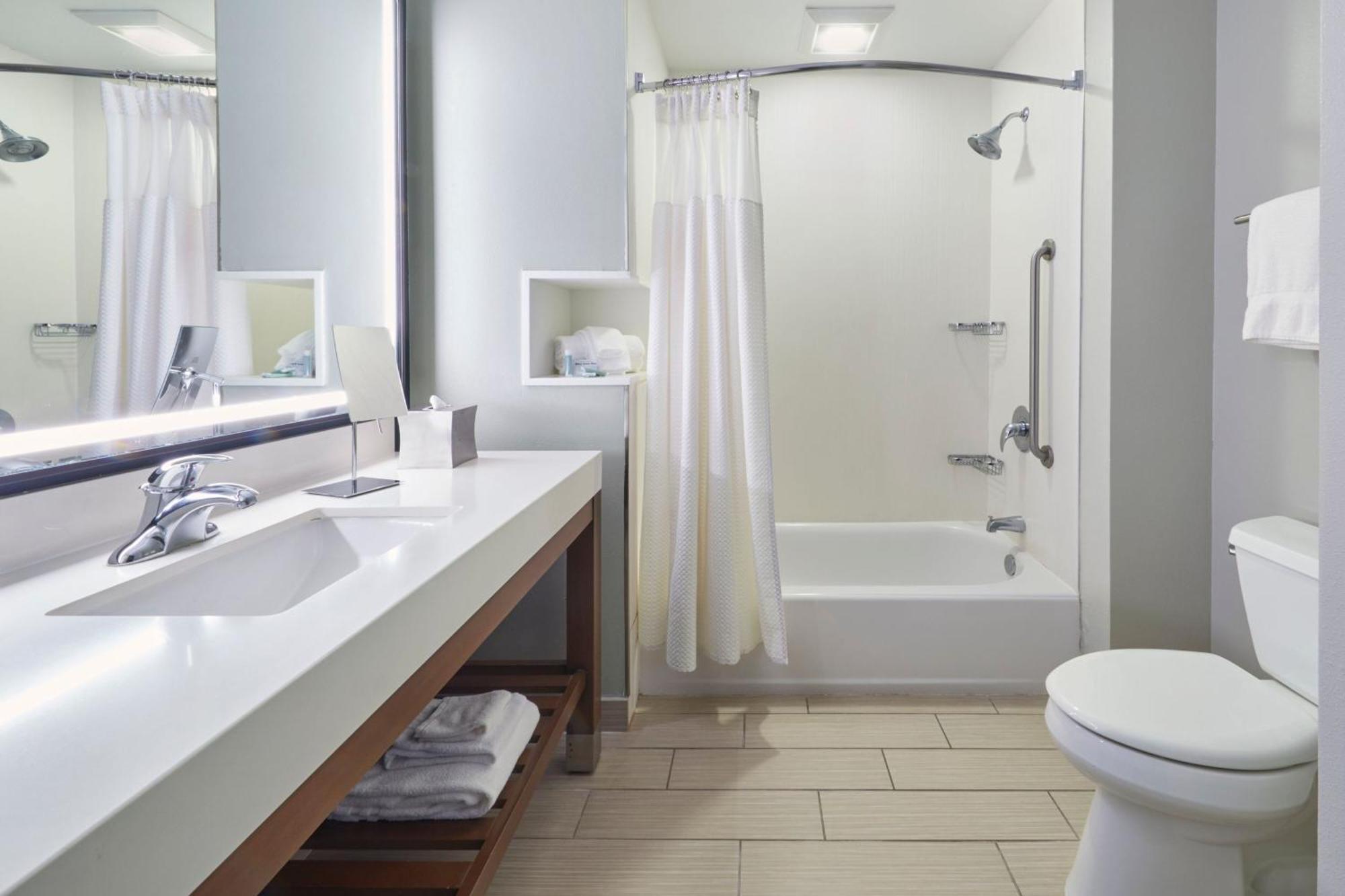 Hotel Courtyard By Marriott Oahu North Shore 3*