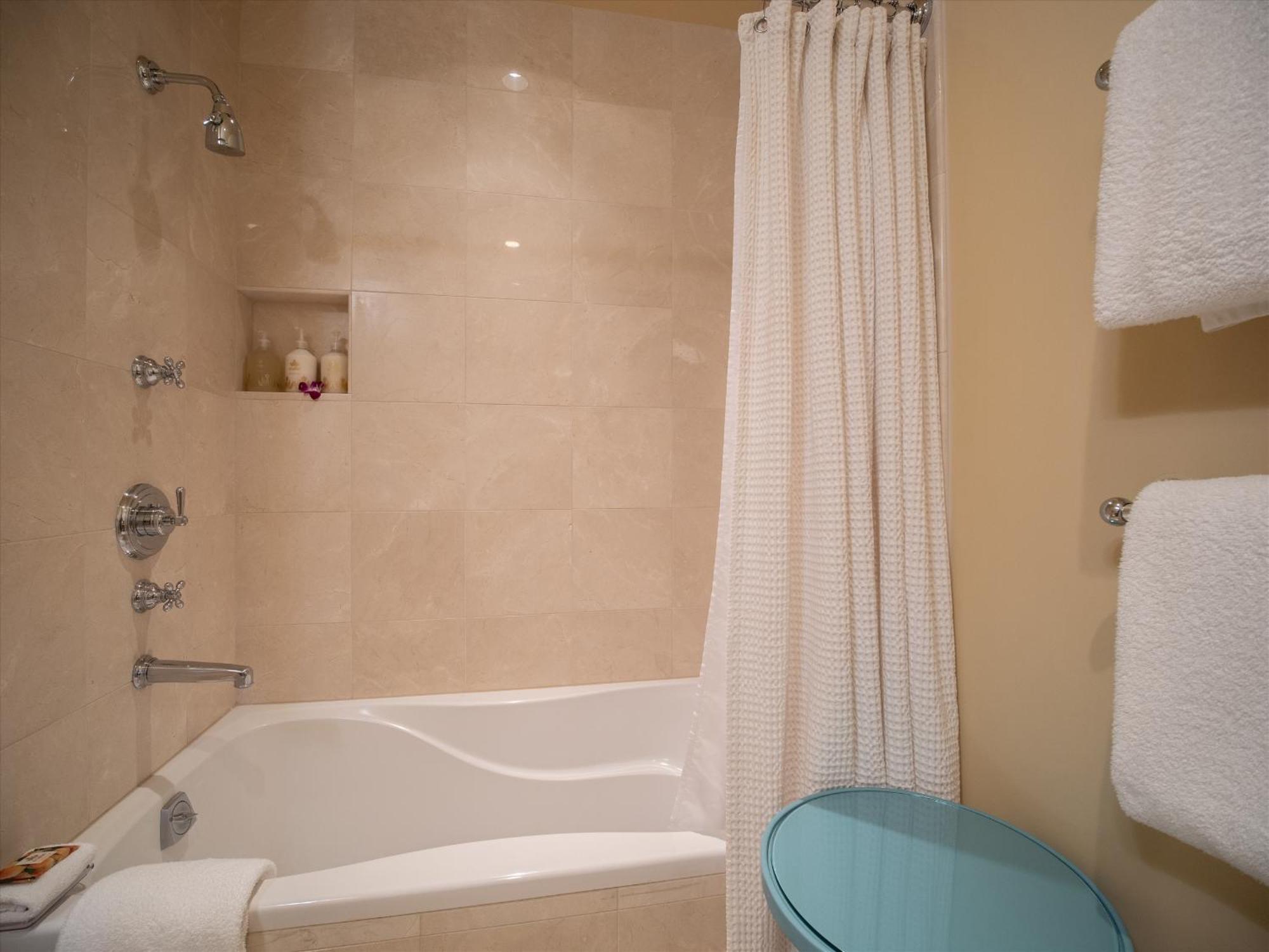 Villa Totally Revamped Pacific Paradise J505 At Wbv! -top Floor Ocean Views! *