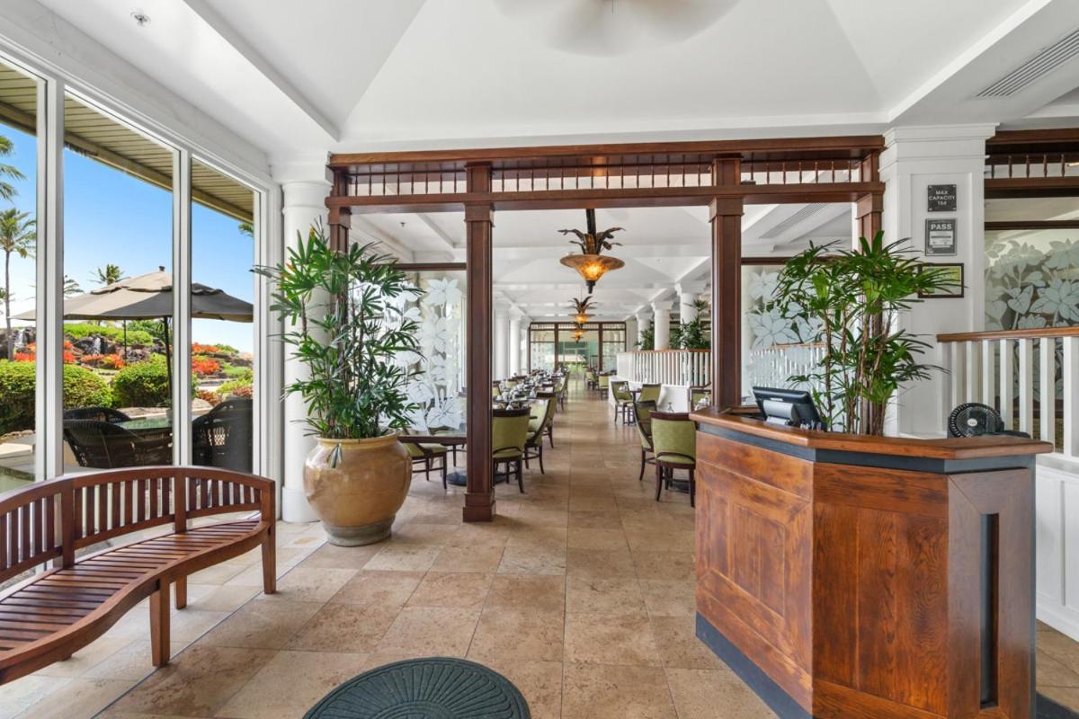 Apartment Chic Premier Garden Pool View Front 4-star