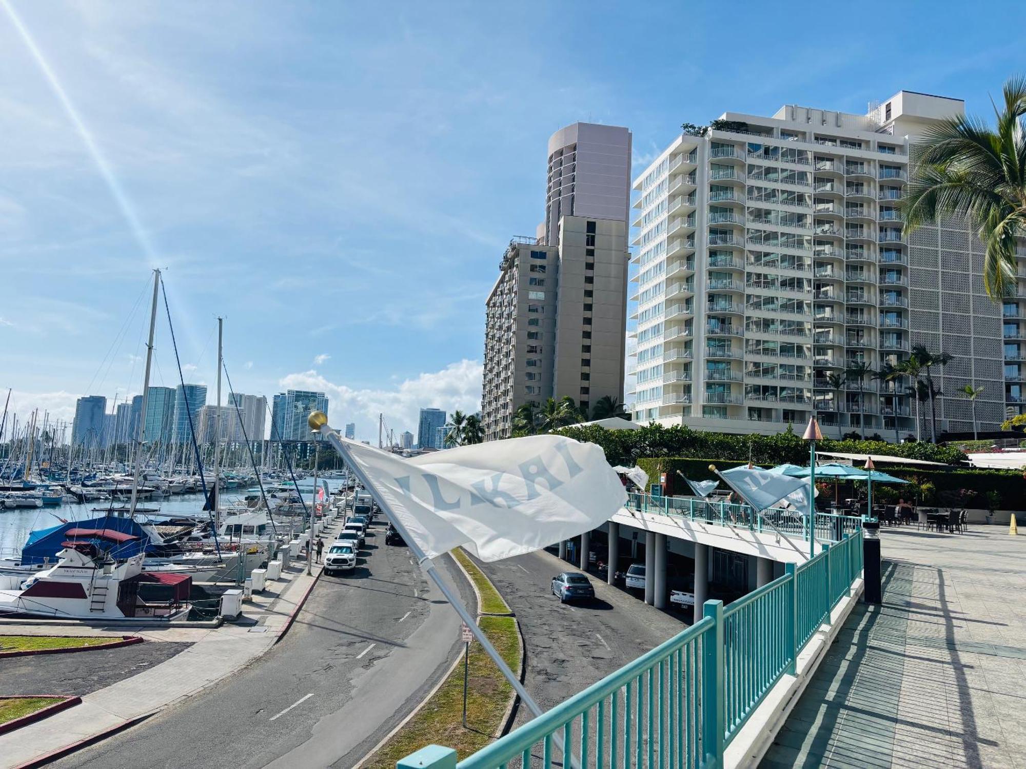 Ilikai 2127 - Spacious With Spectacular Ocean & Harbor Views *
