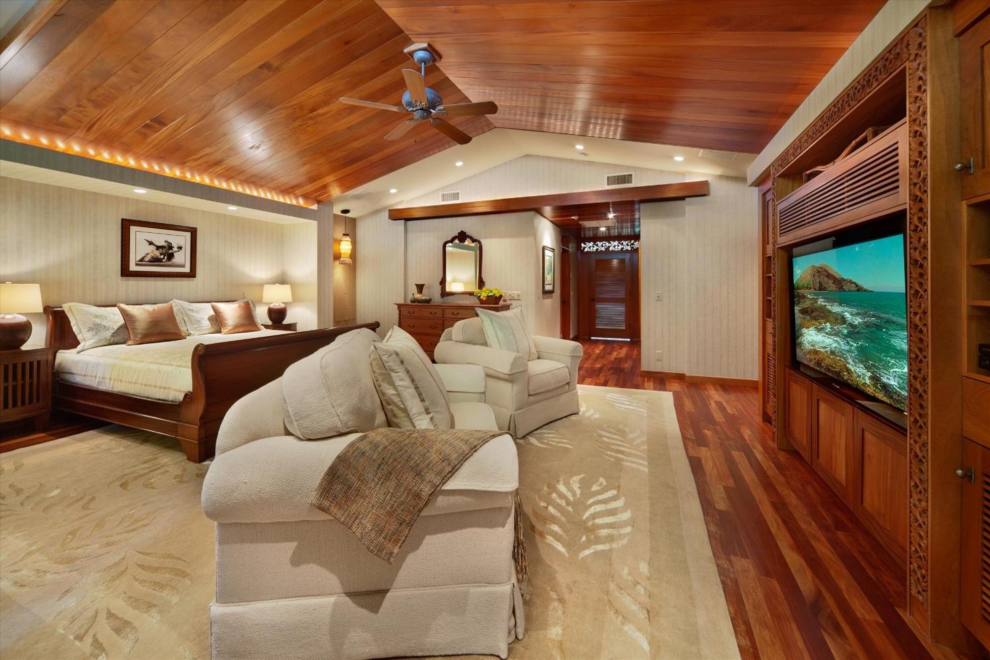 Iconic Oceanfront Estate In Wonderful Wailea, Maui! Holiday home