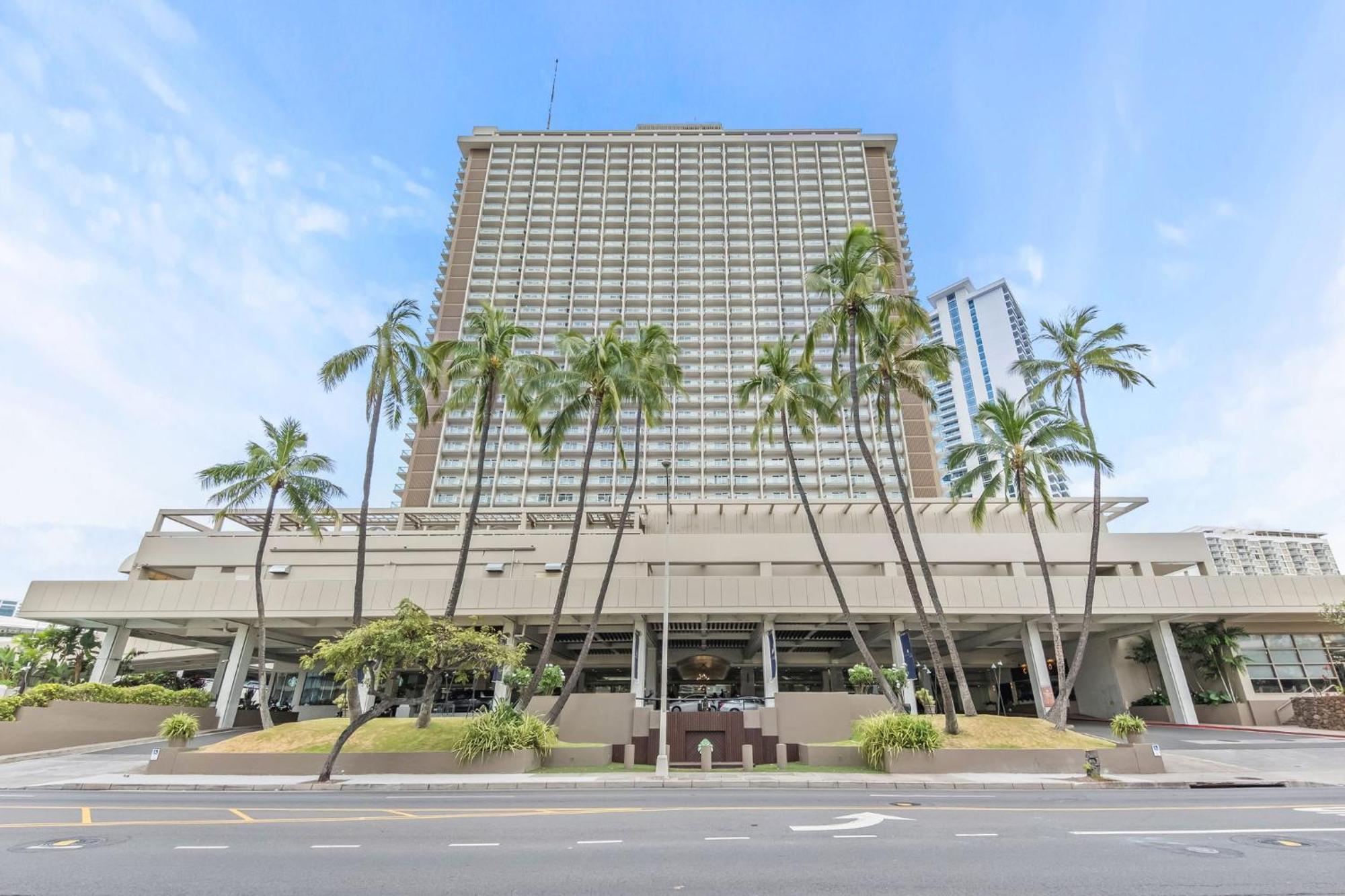 Ala Moana By Zelloo Honolulu