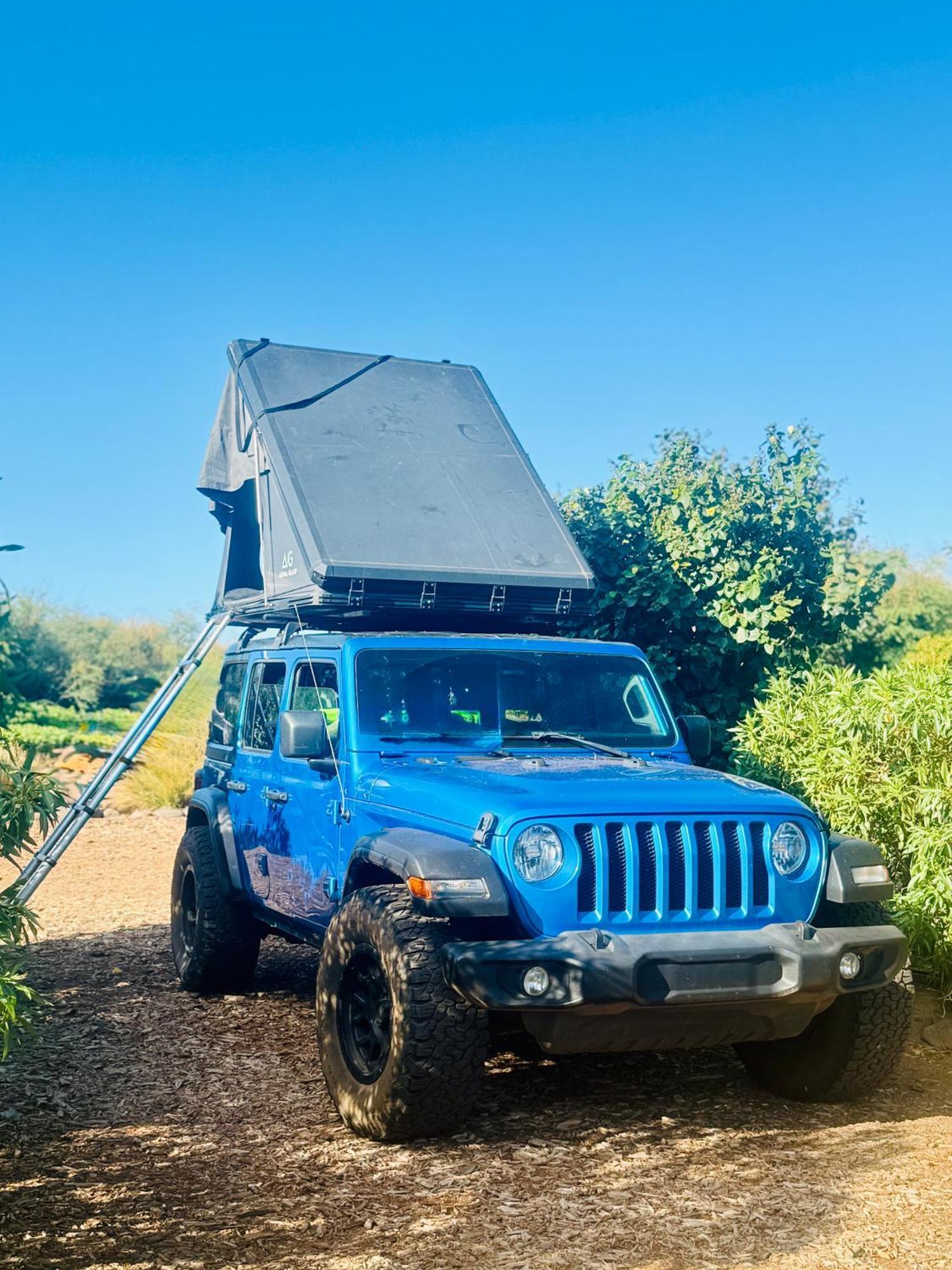 Luxury tent Embark On A Journey Through Maui With Aloha Glamp's Jeep And Rooftop Tent Allows To Discover Diverse Campgrounds, Unveiling The Island's Beauty From Unique Perspectives Each Day