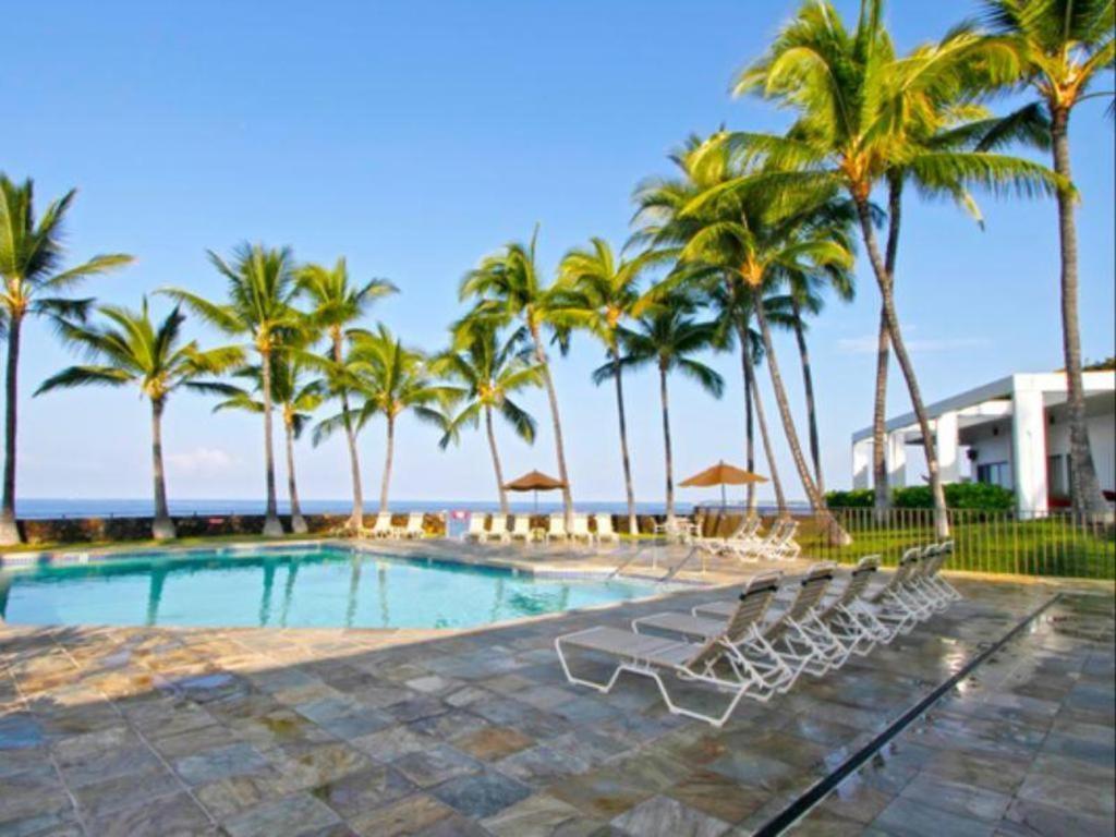 Wyndham Royal Sea Cliff Hotel 3*