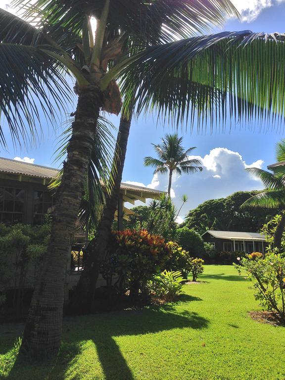 Plantation Cottages, A Coast Lodge