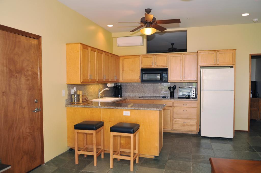 Aloha Aku & Suites Holiday home *