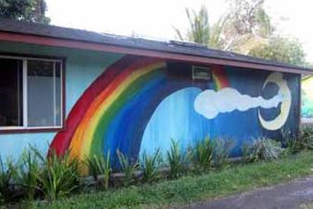Hedonisia Hawaii Sustainable Community Lodge *