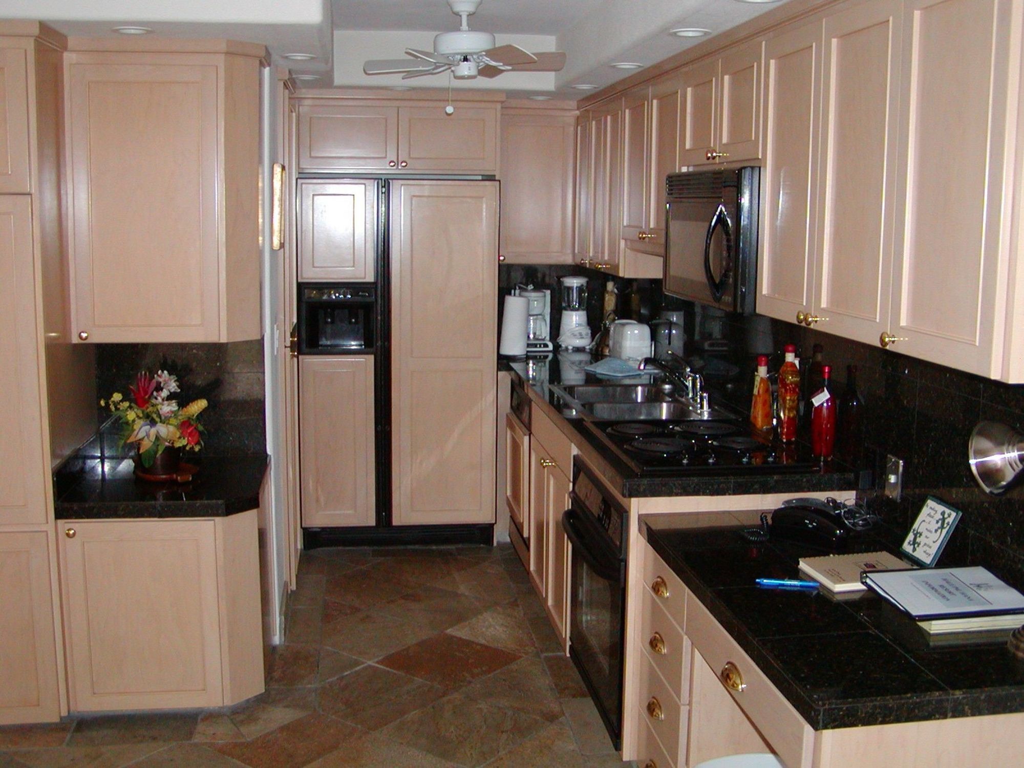 Resort The Hale Pau Hana 4*