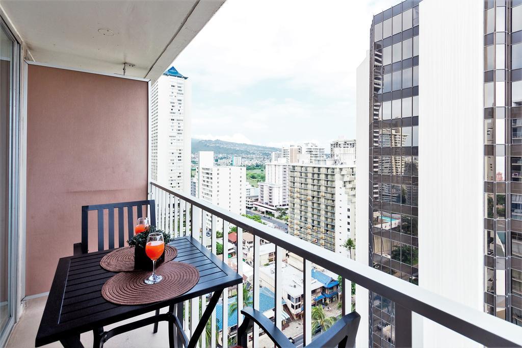 Apartment Waikiki Place At The Marine Surf Waikiki