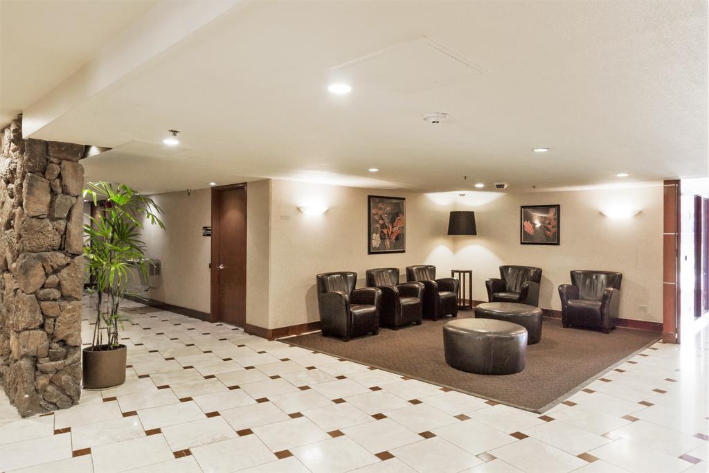 Apartment Waikiki Place At The Marine Surf Waikiki