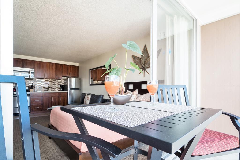 Apartment Waikiki Place At The Marine Surf Waikiki