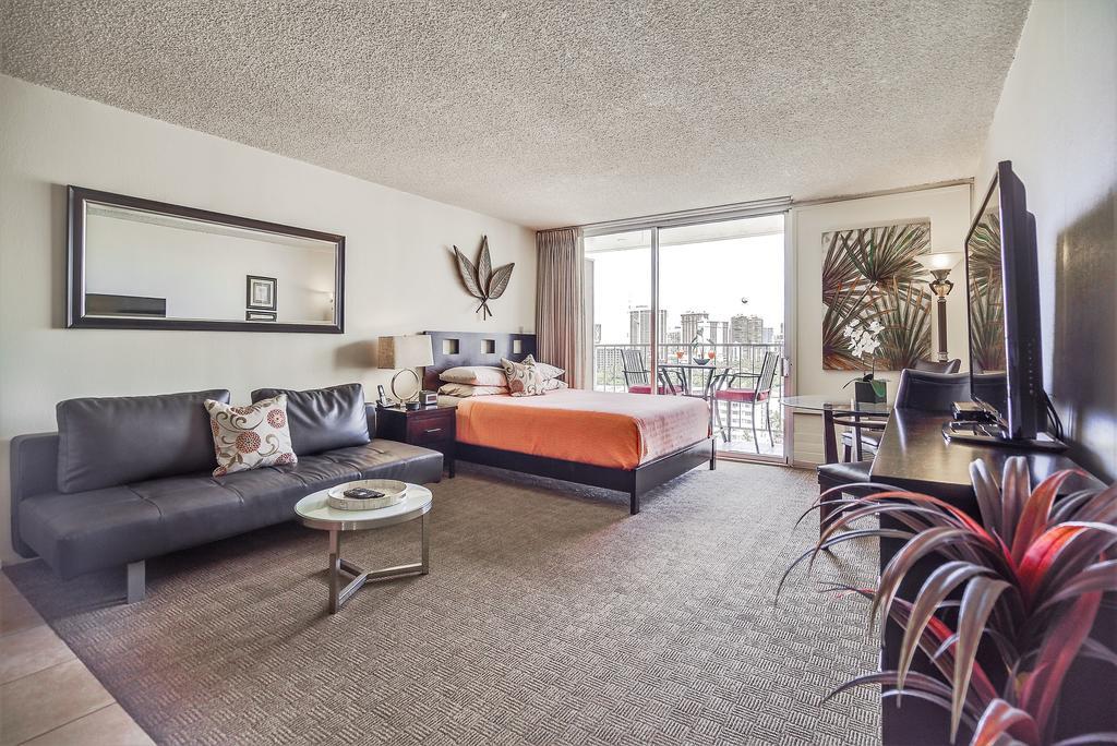 Apartment Waikiki Place At The Marine Surf Waikiki *