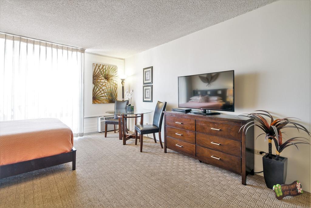 Apartment Waikiki Place At The Marine Surf Waikiki Honolulu