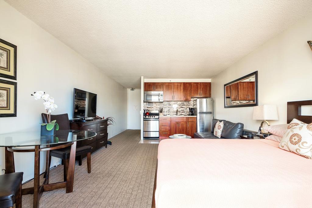 Apartment Waikiki Place At The Marine Surf Waikiki *