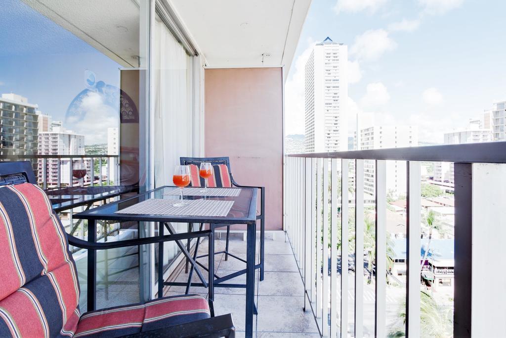 Apartment Waikiki Place At The Marine Surf Waikiki Honolulu