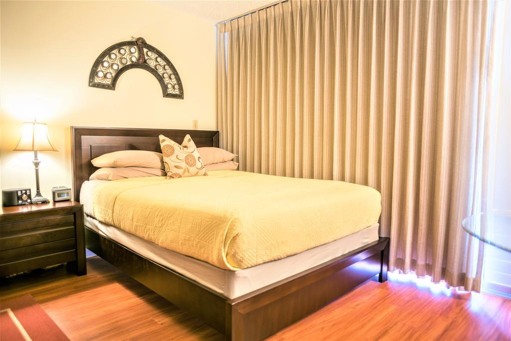 Apartment Waikiki Place At The Marine Surf Waikiki *