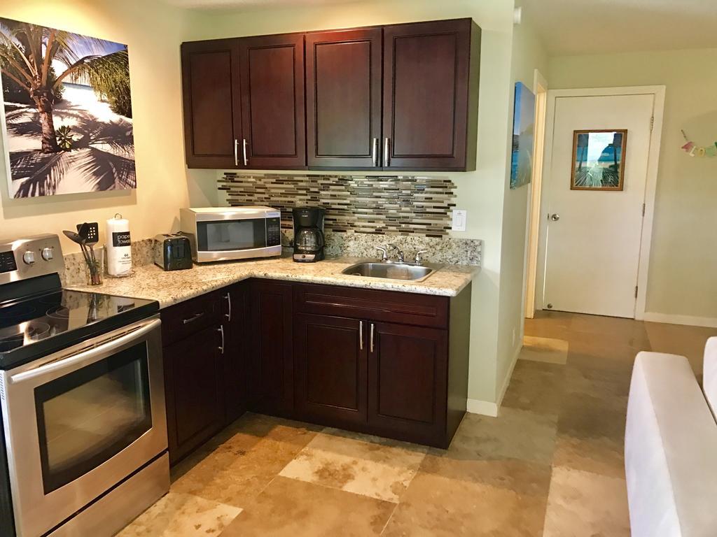 Kailua Beach Cottage