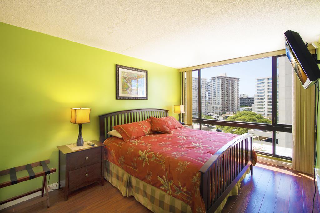 Waikiki Sunset Mountain View Near With Parking * Honolulu