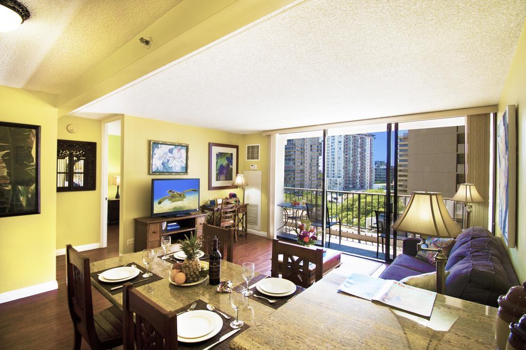 Waikiki Sunset Mountain View Near With Parking Apartment *