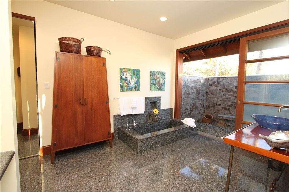 Ho'oilo House Bed & Breakfast Launiupoko